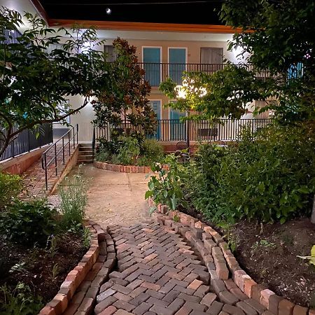 Cascades Inn Блумингтон Экстерьер фото