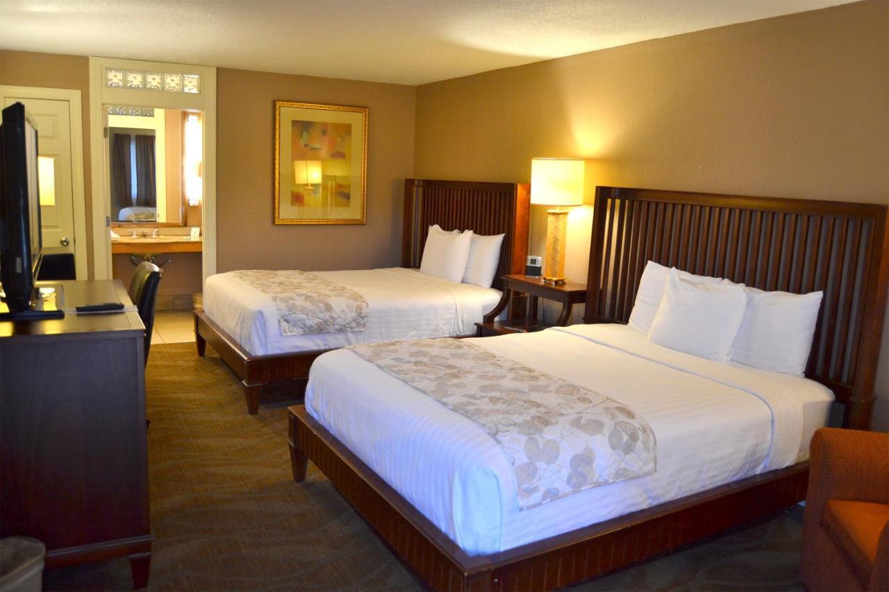 Cascades Inn Блумингтон Экстерьер фото