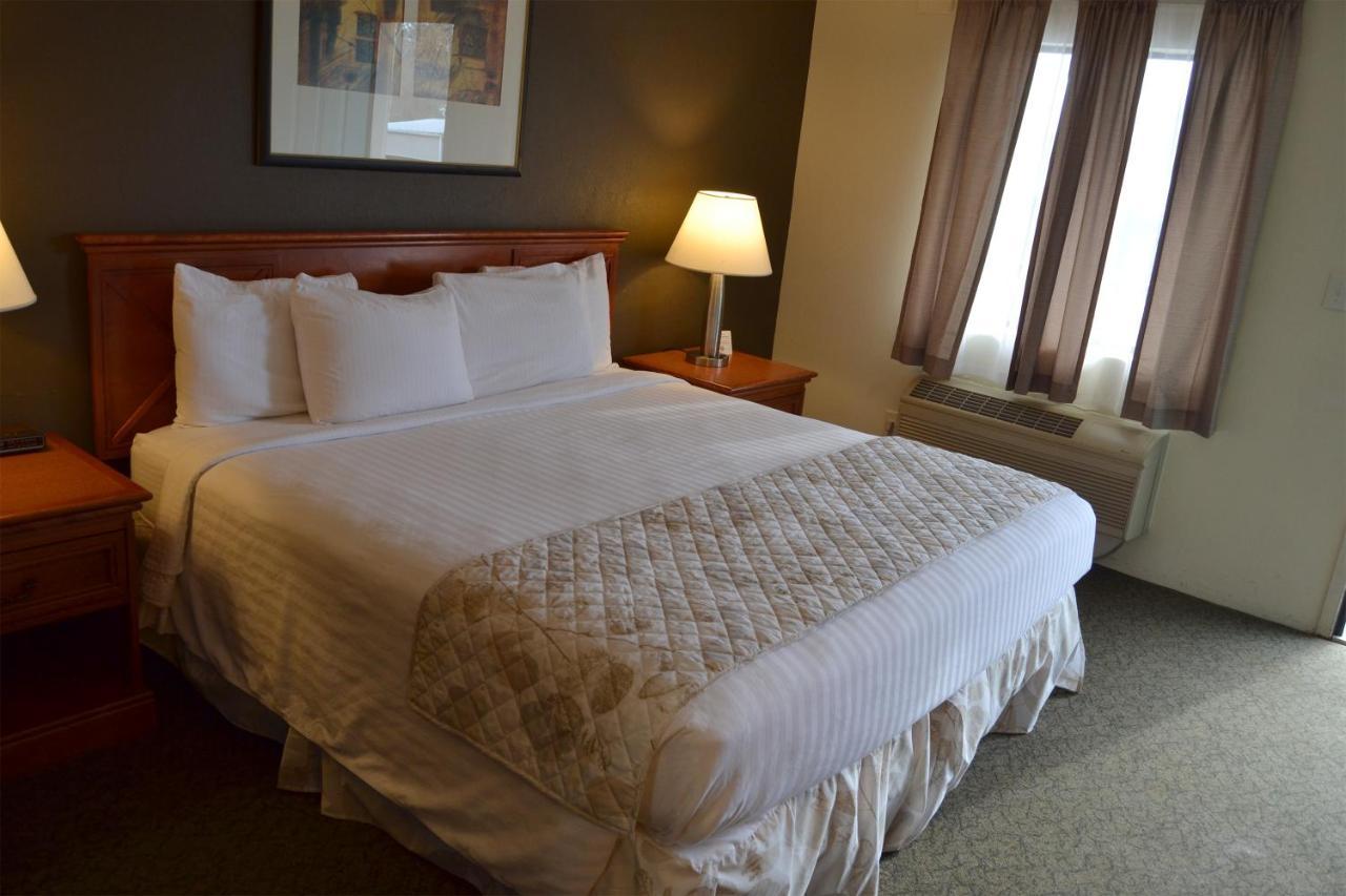 Cascades Inn Блумингтон Экстерьер фото